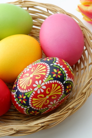 Eggs Easter in basket